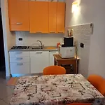 Serena - Con Giardino E Box A 10 Mt Dal Mare Daire