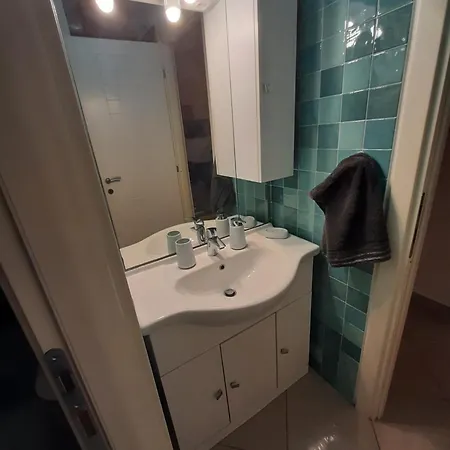 Serena - Con Giardino E Box A 10 Mt Dal Mare * Ceriale