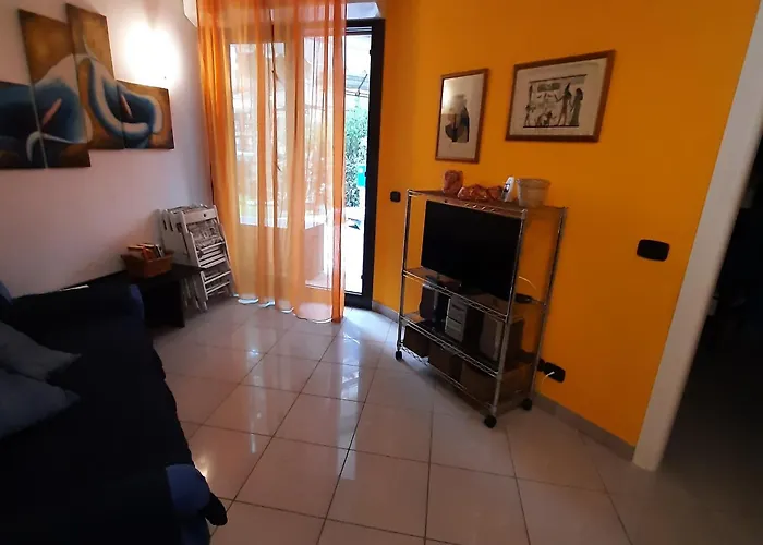 Serena - Con Giardino E Box A 10 Mt Dal Mare Apartman *