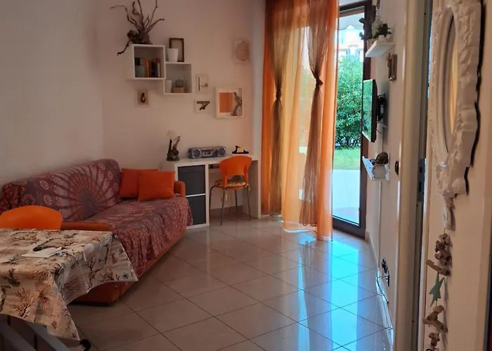 Serena - Con Giardino E Box A 10 Mt Dal Mare *